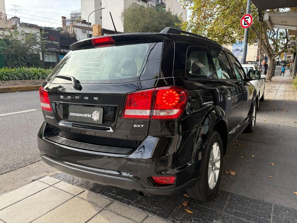 Dodge Journey SXT — foto 13